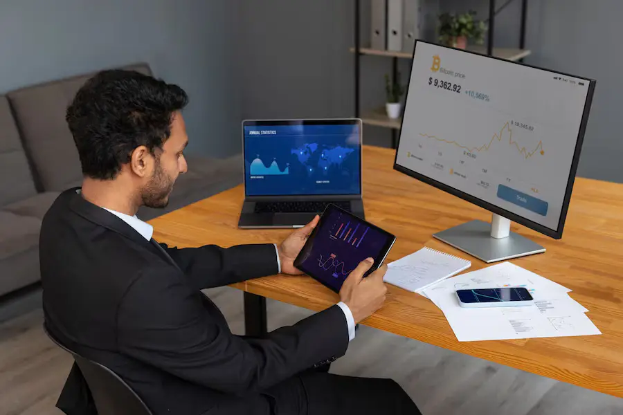 Leverage Technology- Tools to Streamline Cash Flow Management